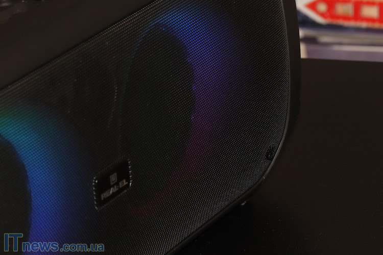 REAL-EL_X-795_portable_acoustics